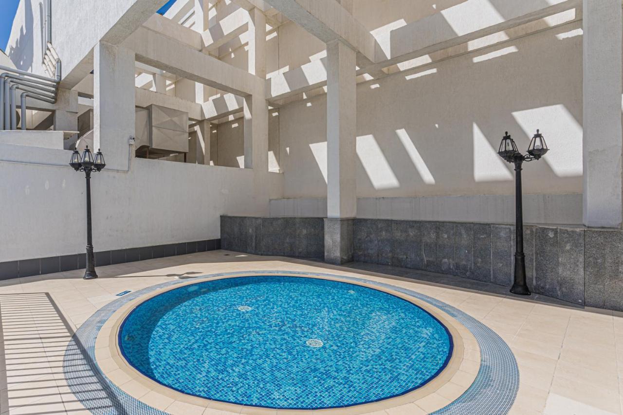 Higuests - Spacious Studio With City Views Near Dubai Mall エクステリア 写真